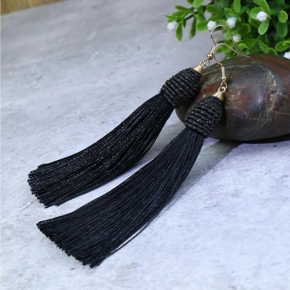 New tassel drop earrings - Picture 6 of 6